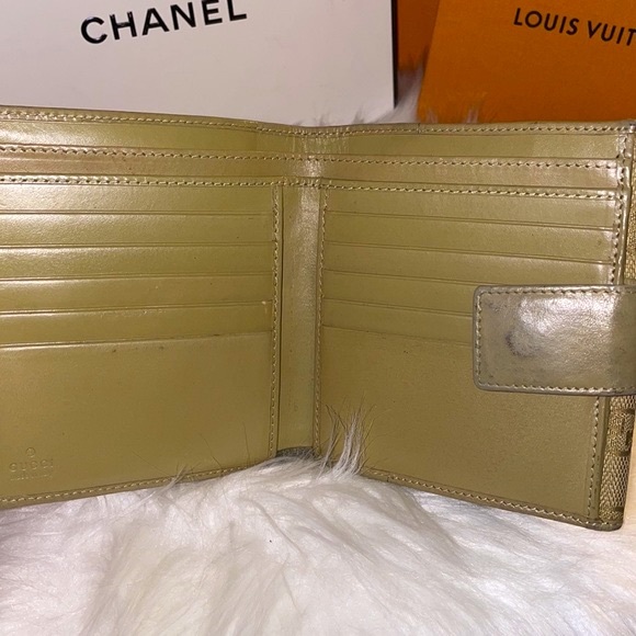 ❤️Authentic ❤️ Gucci compact wallets - Picture 6 of 15